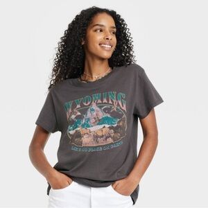Brand New Wyoming graphic tee